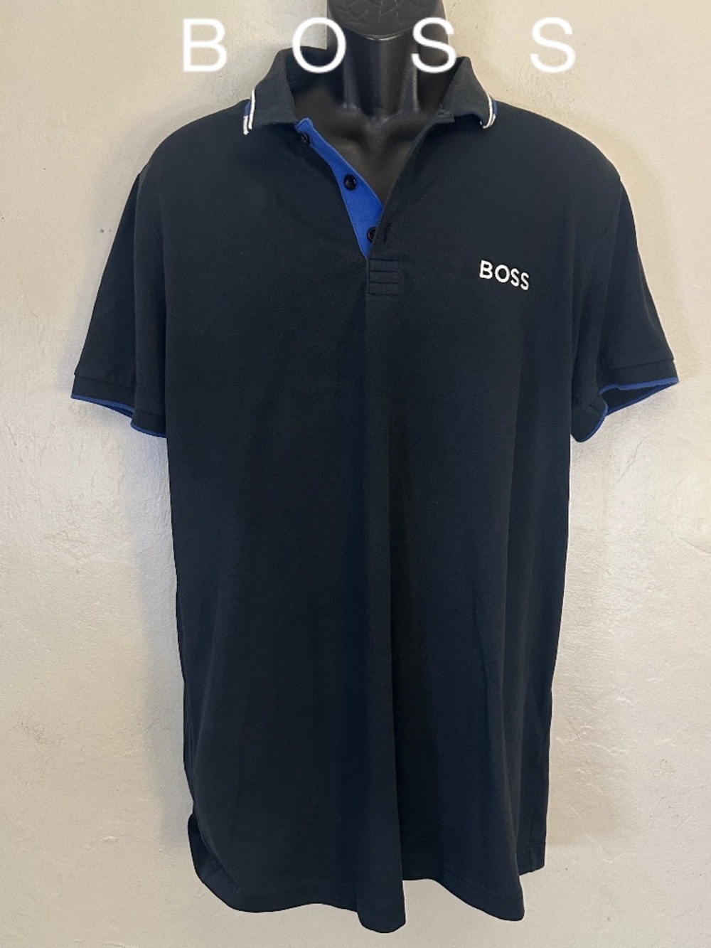 Boss by Hugo Boss Polo XL Gently worn 22.5" armpit to armpit 56% cotton/39% poly